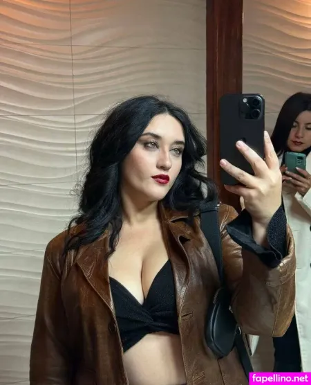 imvanessaa-thumbnail.webp