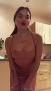 15514080_300.webp