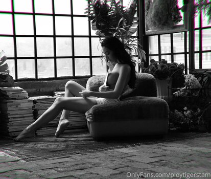 modelploycom_0013_350px.jpg