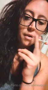 18298264_300.webp