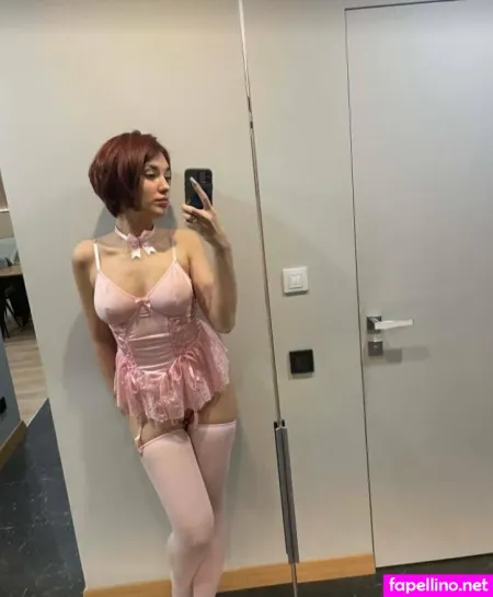 chloecuttieee-thumbnail.webp