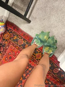 18254969_300.webp