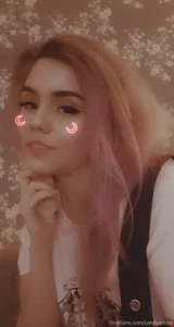18504221_300.webp